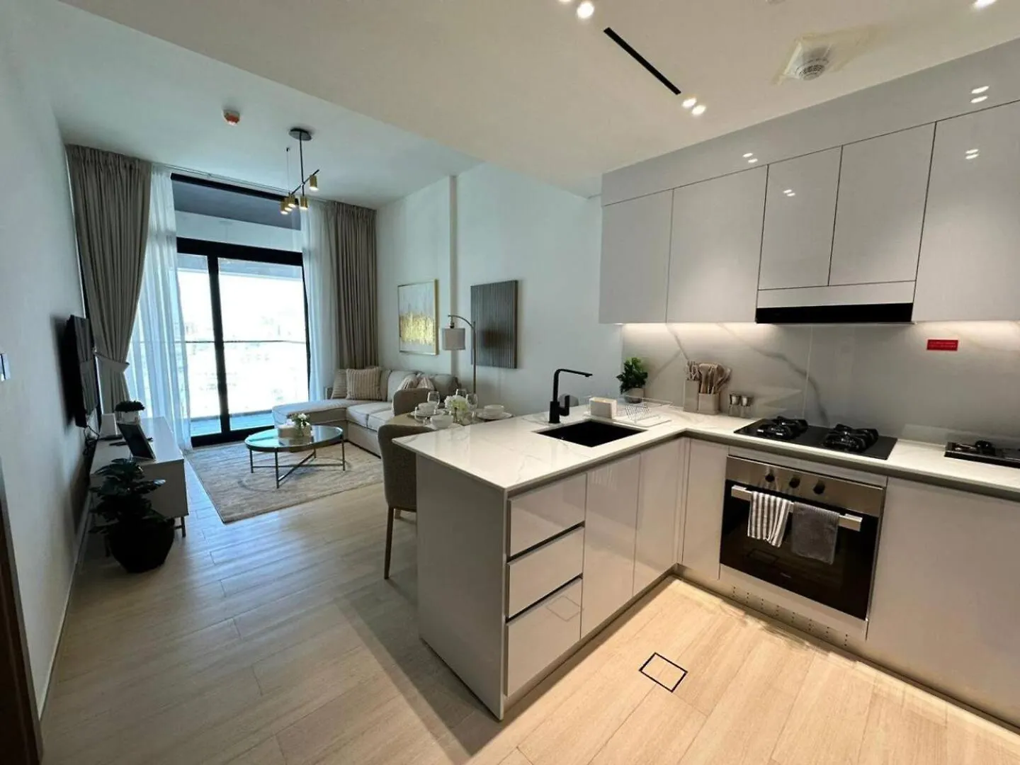 Brand New Fully Furnished 1Bedroom Apartment Injvc دبي