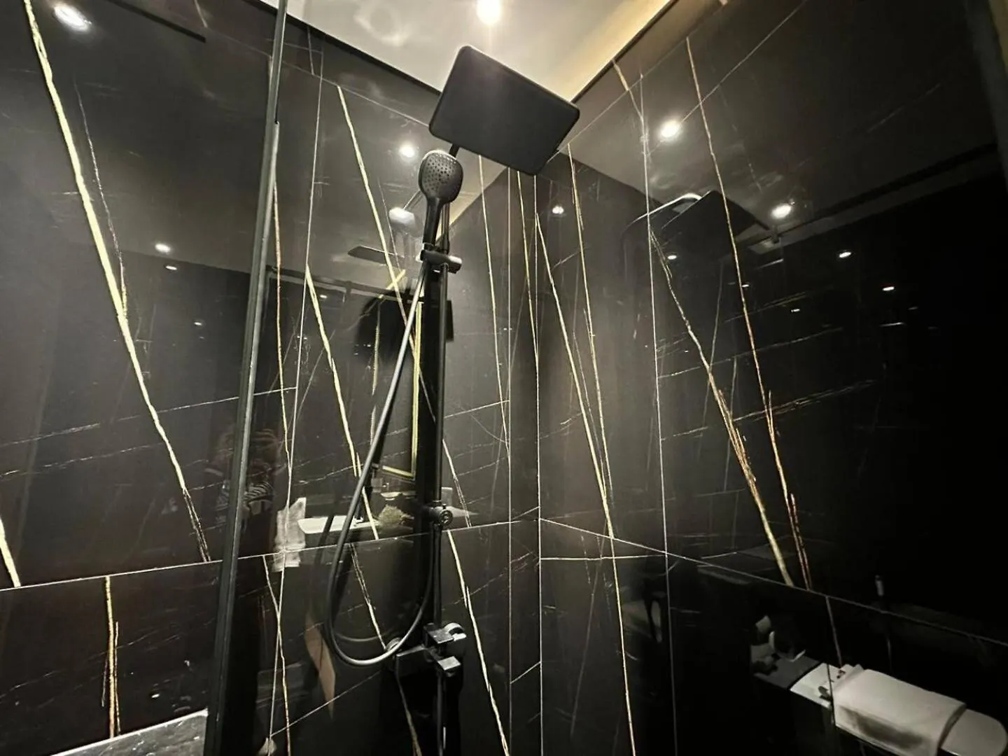 Brand New Fully Furnished 1Bedroom Apartment Injvc Dubai United Arab Emirates